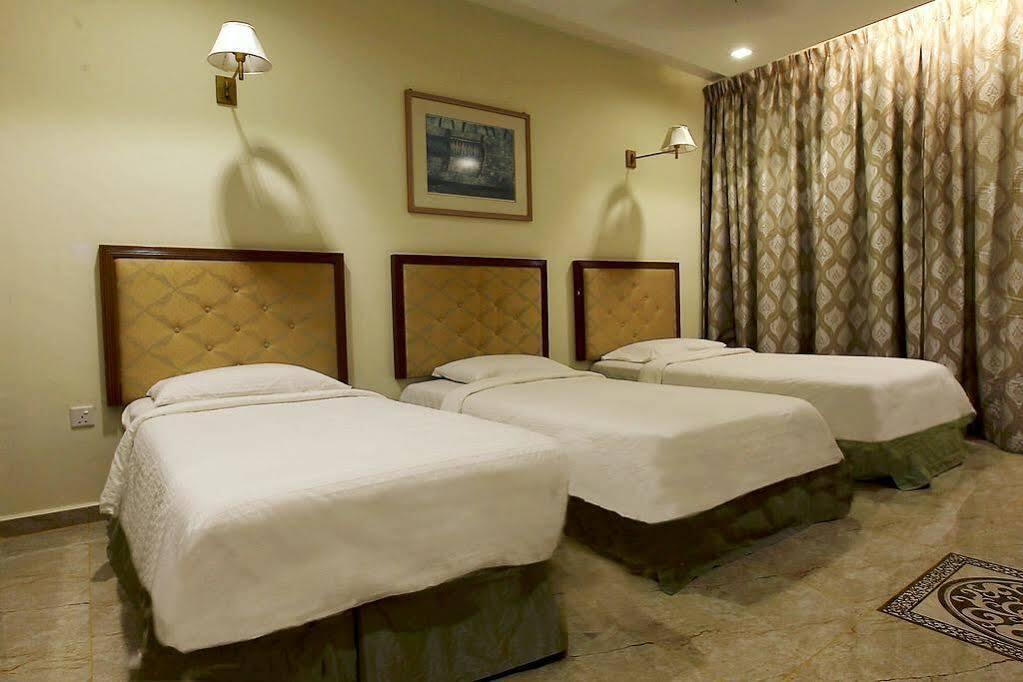 The Manor Beach Resort Besut Kampung Kuala Besut Exterior foto